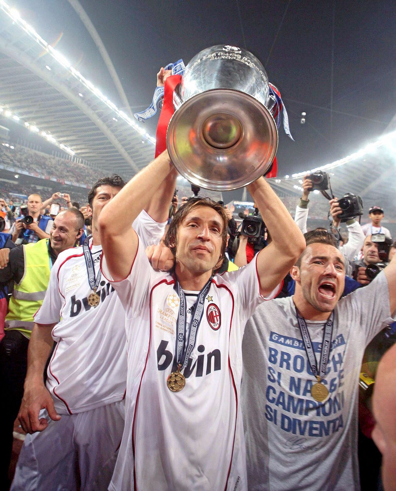 والپیپر آندره آ پیرلو