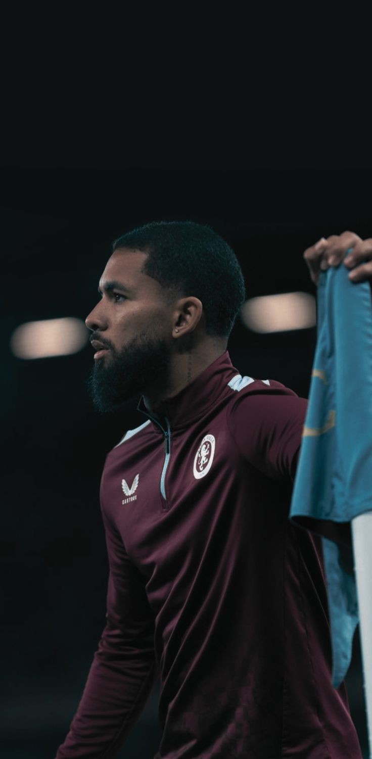 Douglas Luiz