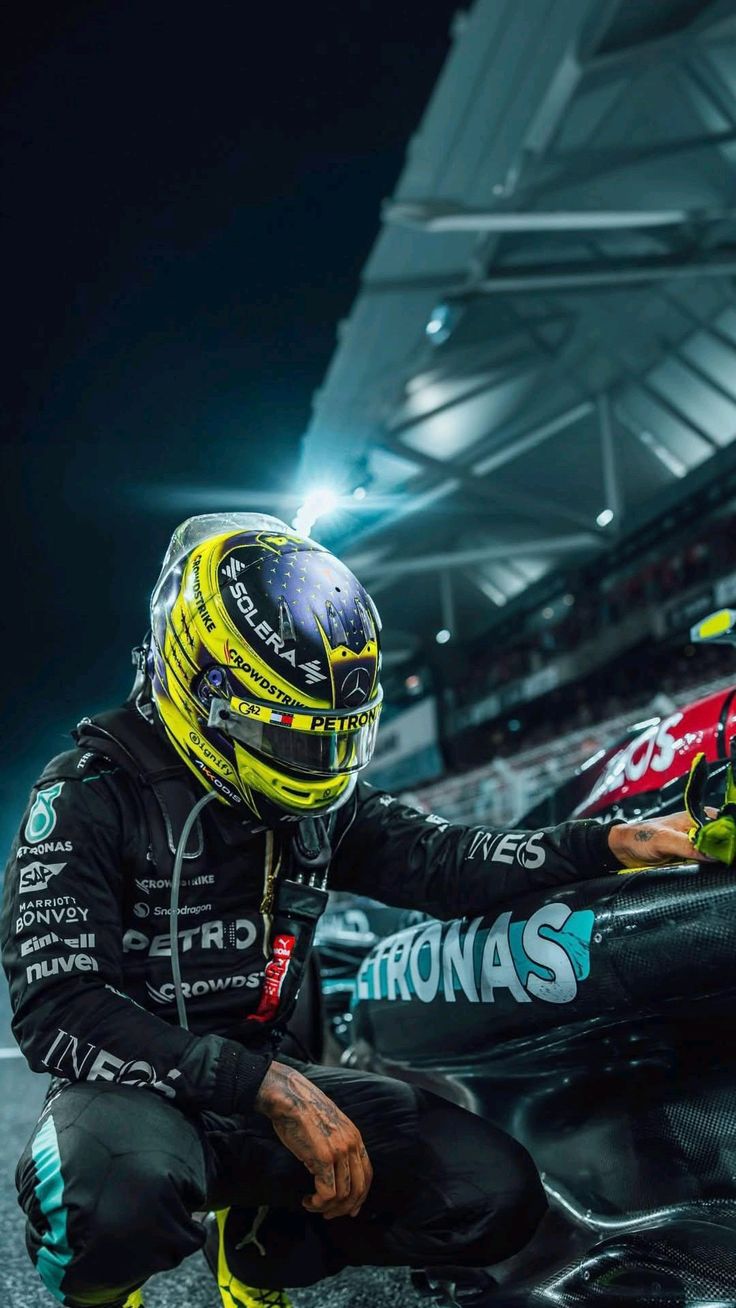 wallpaper Lewis Hamilton