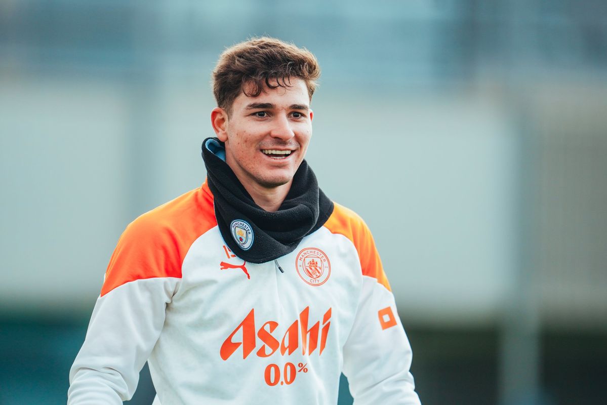 عکس پروفایل جولیان آلوارز عکس پروفایل جولیان آلوارز