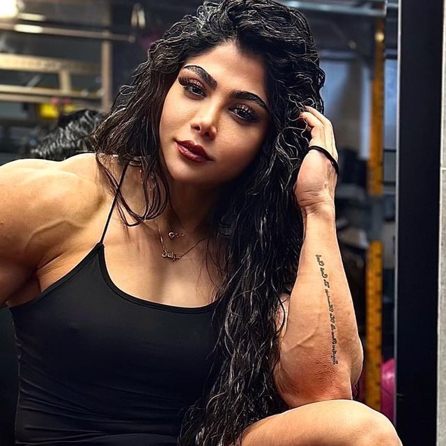 عکس سحر رحمانی بدنساز