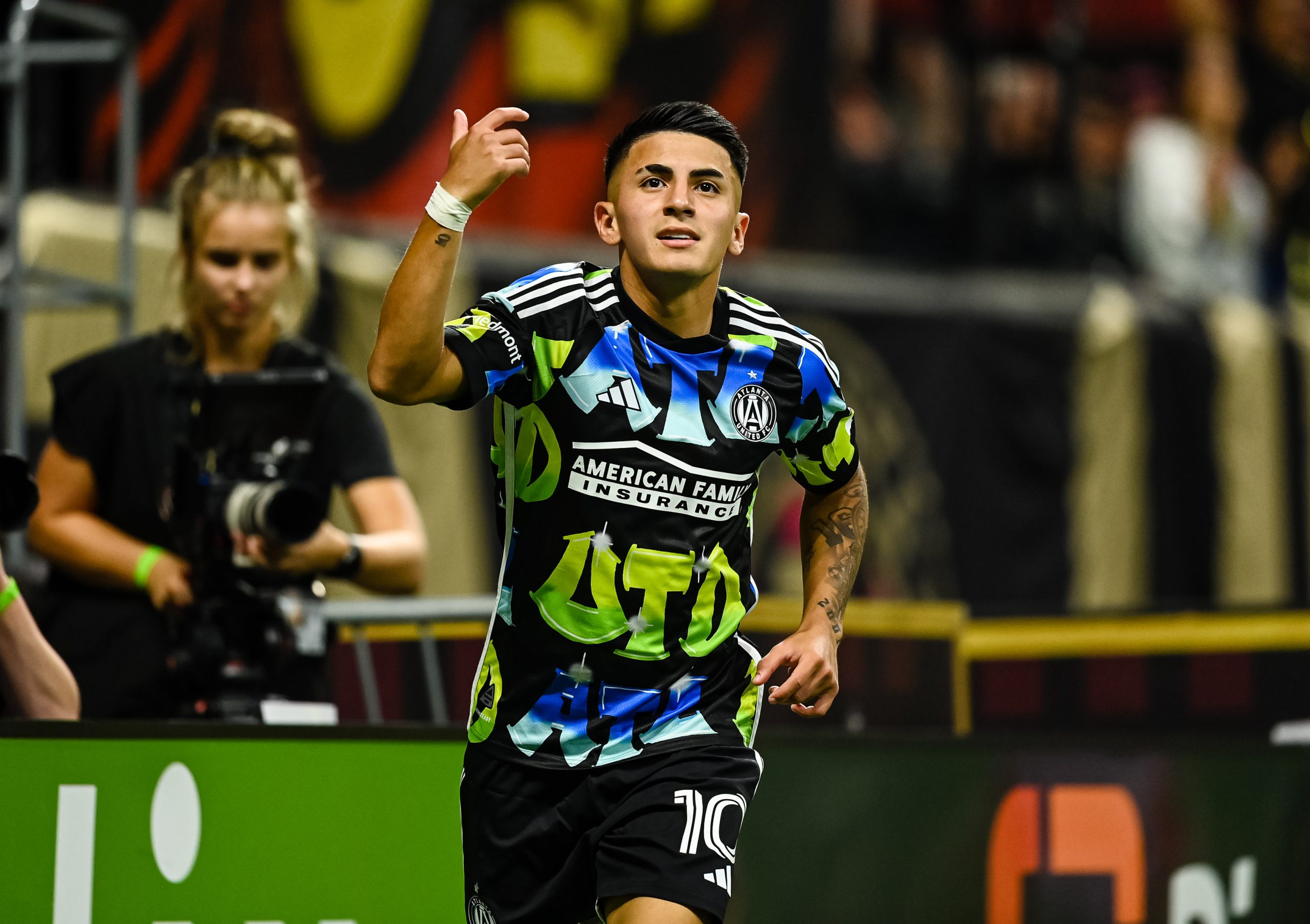  wallpaper for laptop Thiago Almada