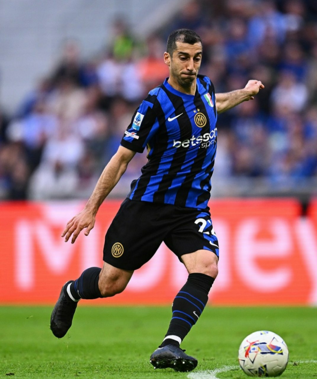 wallpaper for phone Henrikh Mkhitaryan