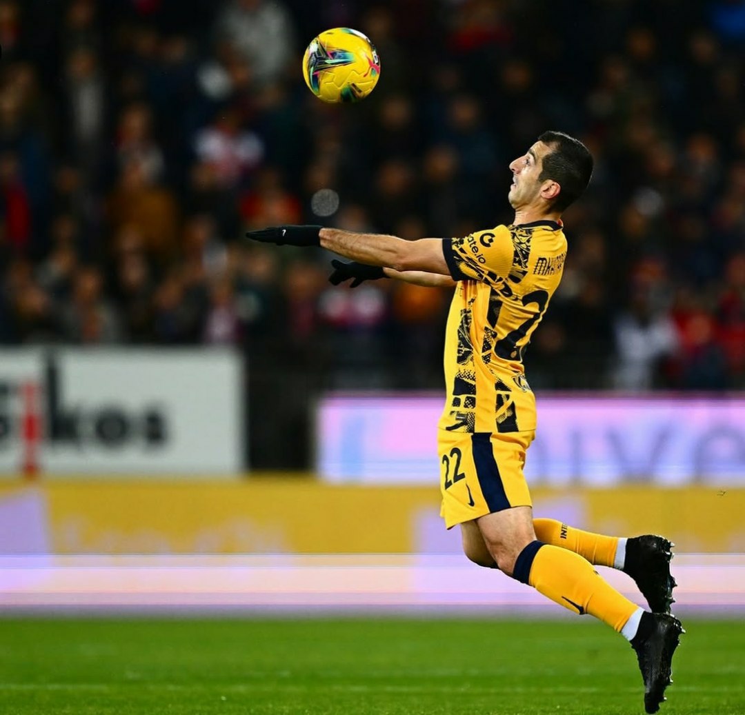 wallpaper for laptop Henrikh Mkhitaryan