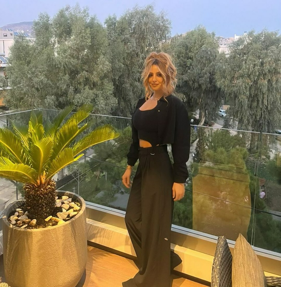 عکس زن احسان حاج صفی