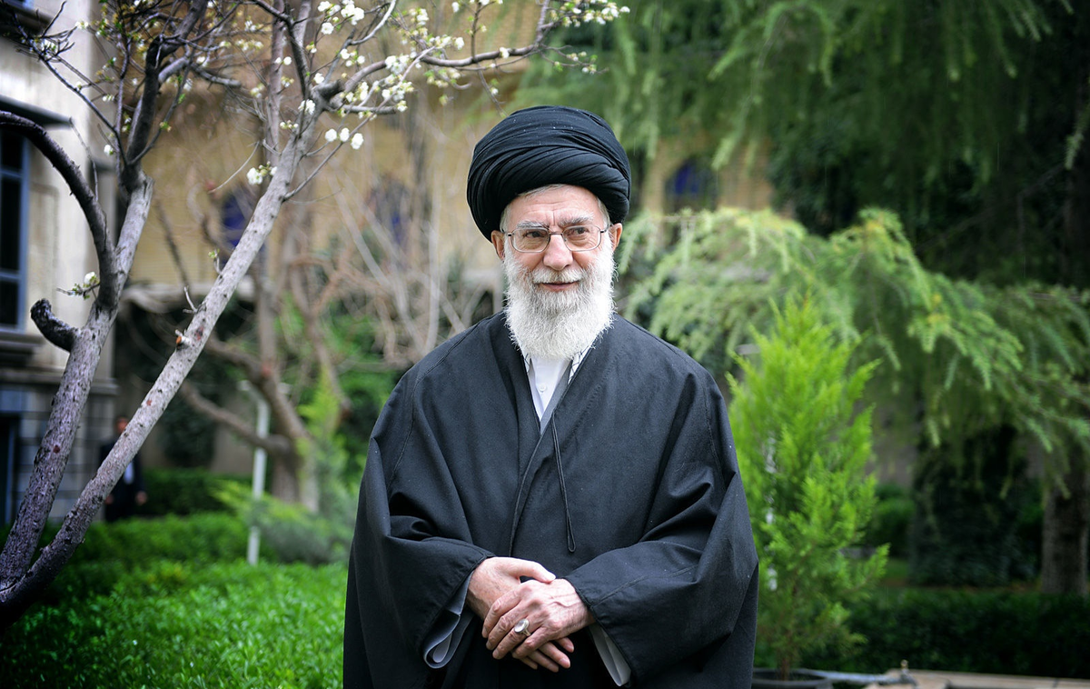 سید علی خامنه ای بیوگرافی