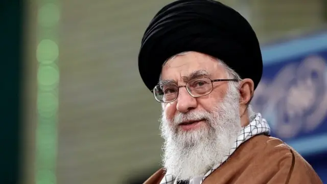 زندگینامه سید علی خامنه ای