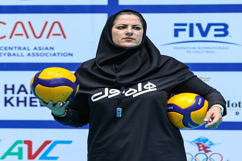 بهترین مربی والیبال ایران زن