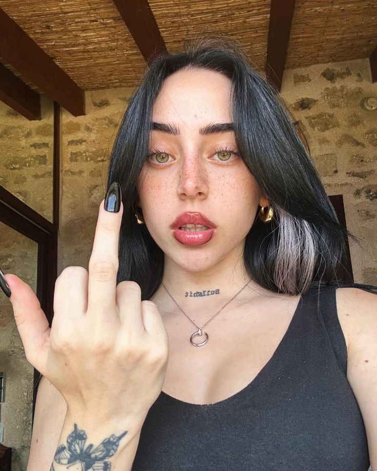 نیکی نیکول سکسی نیکی نیکول سکسی