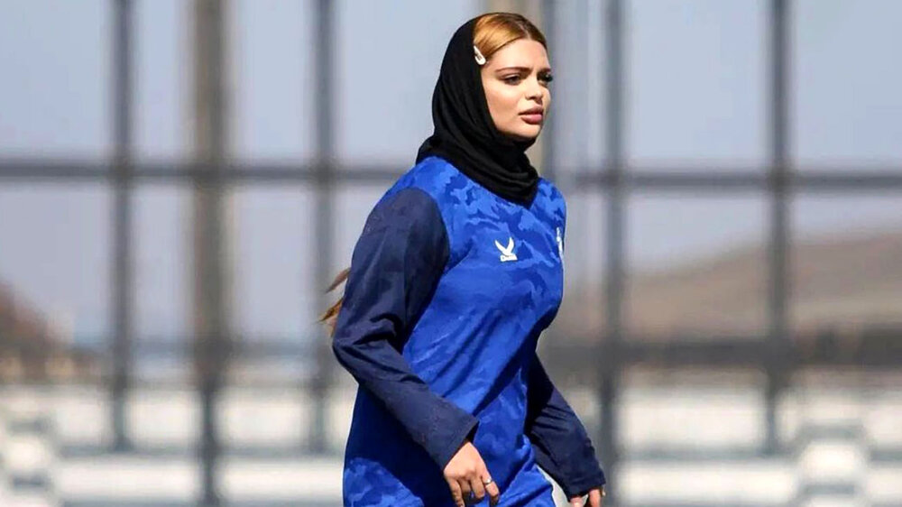  مونا ثریابین ستاره تیم ملی فوتبال ایران