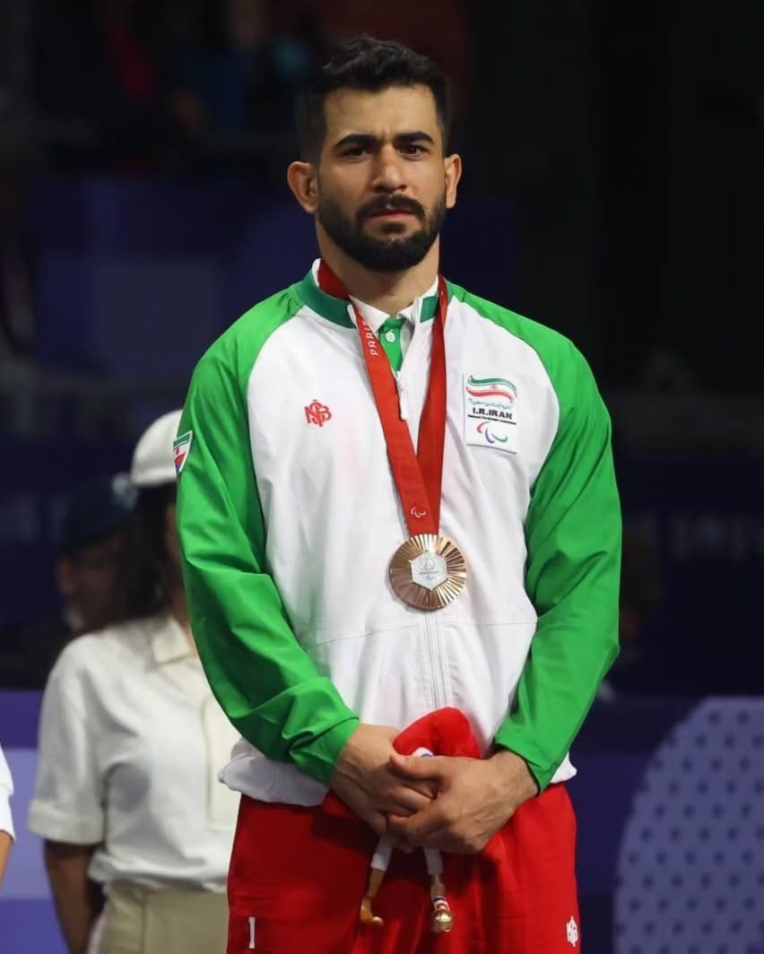 علیرضا بخت والپیپر 