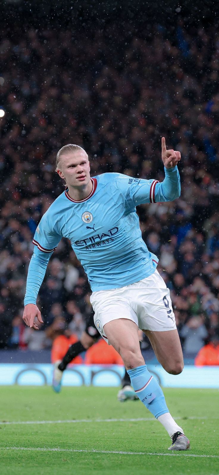 ارلینگ هالند برنده گلدن بوی 2020