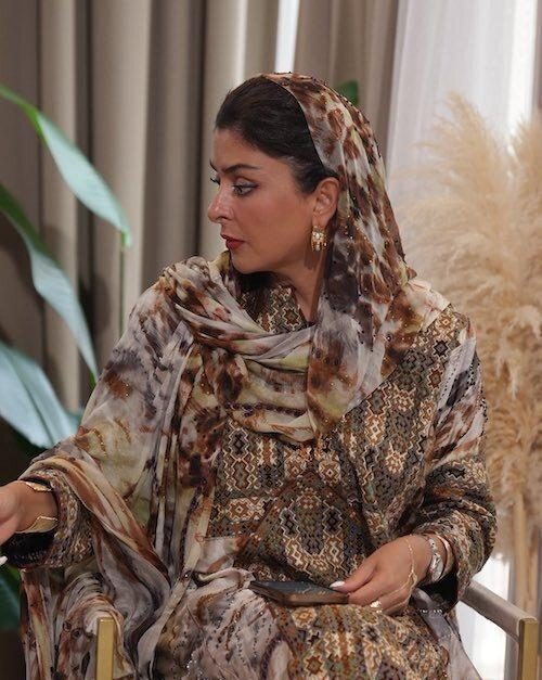 عکس شیرین مقدم آرایشگر