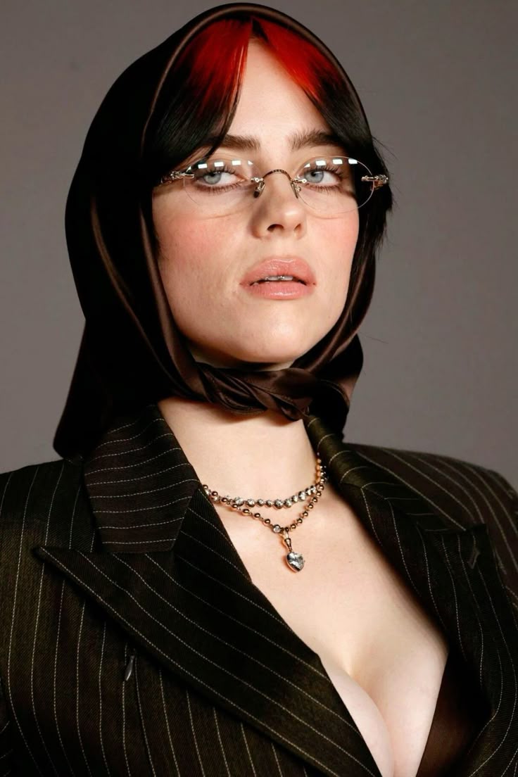 سکسی بیلی آیلیش سکسی بیلی آیلیش