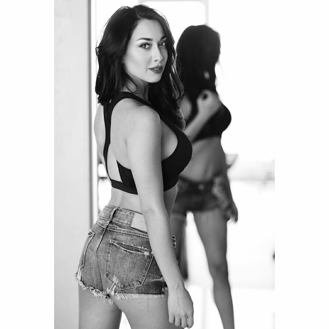  عکس لختی صدف طاهریان