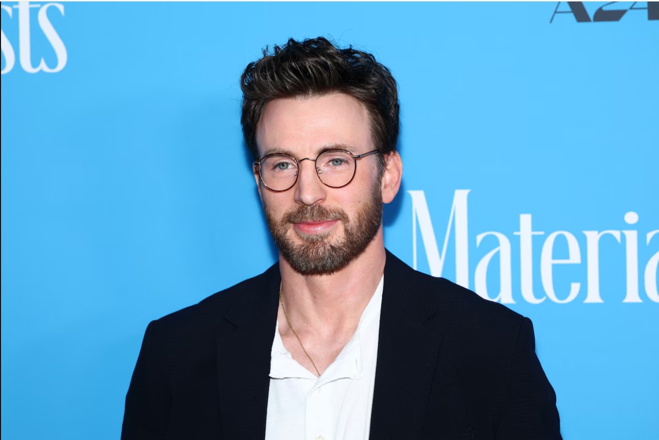 کریس ایوانز جذابترین مرد ۲۰۲۲