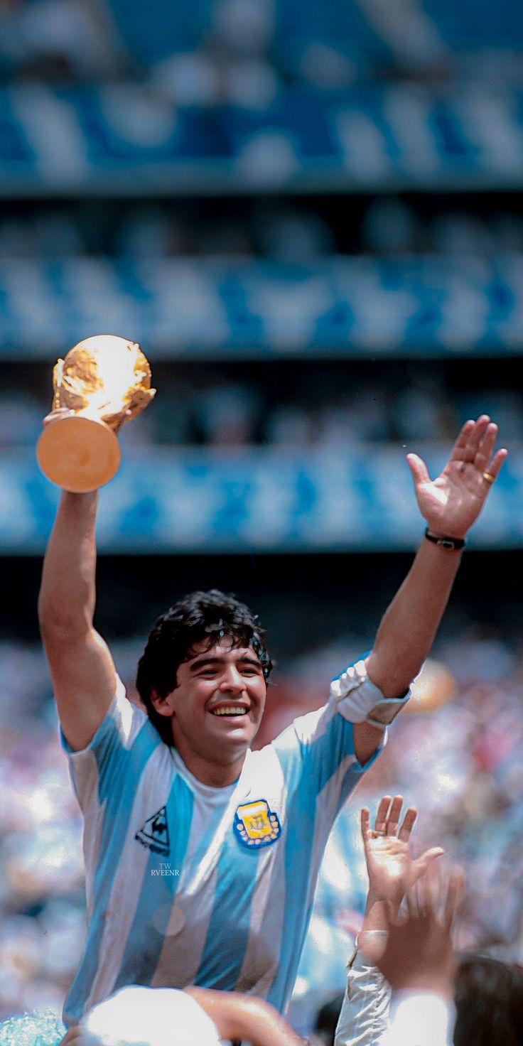 دیگو مارادونا نابغه تکرارنشدنی فوتبال