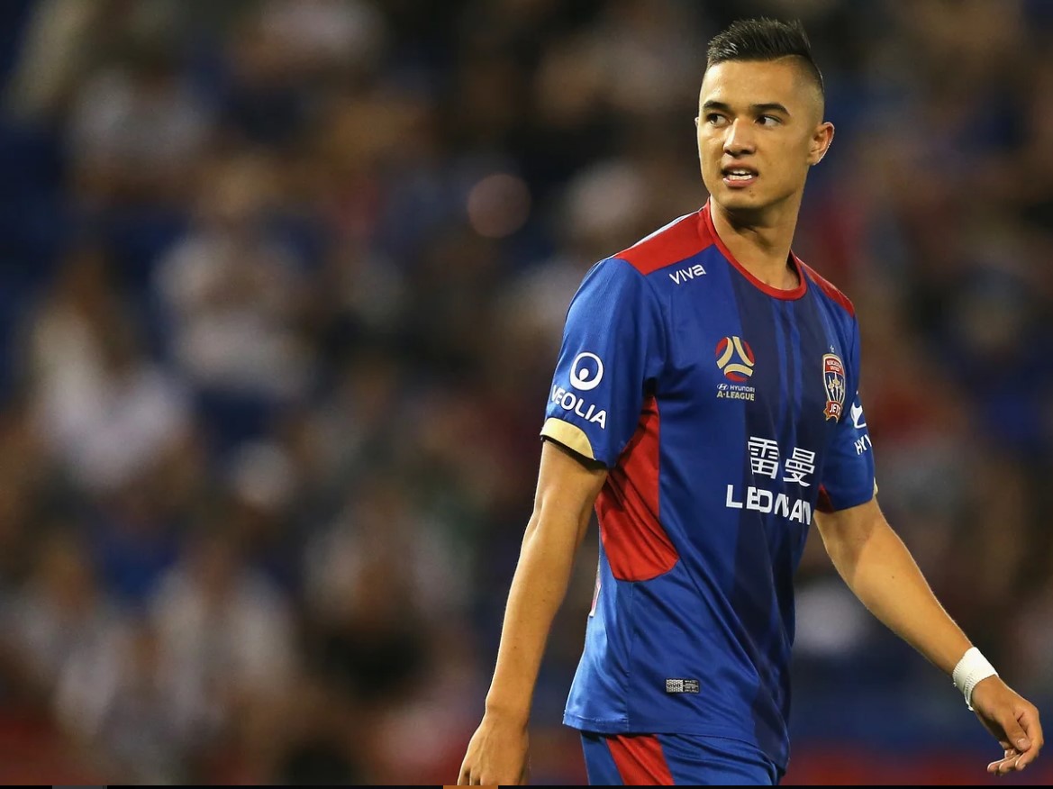 جوزف چمپنس ملیپوش شاغل در اروپا