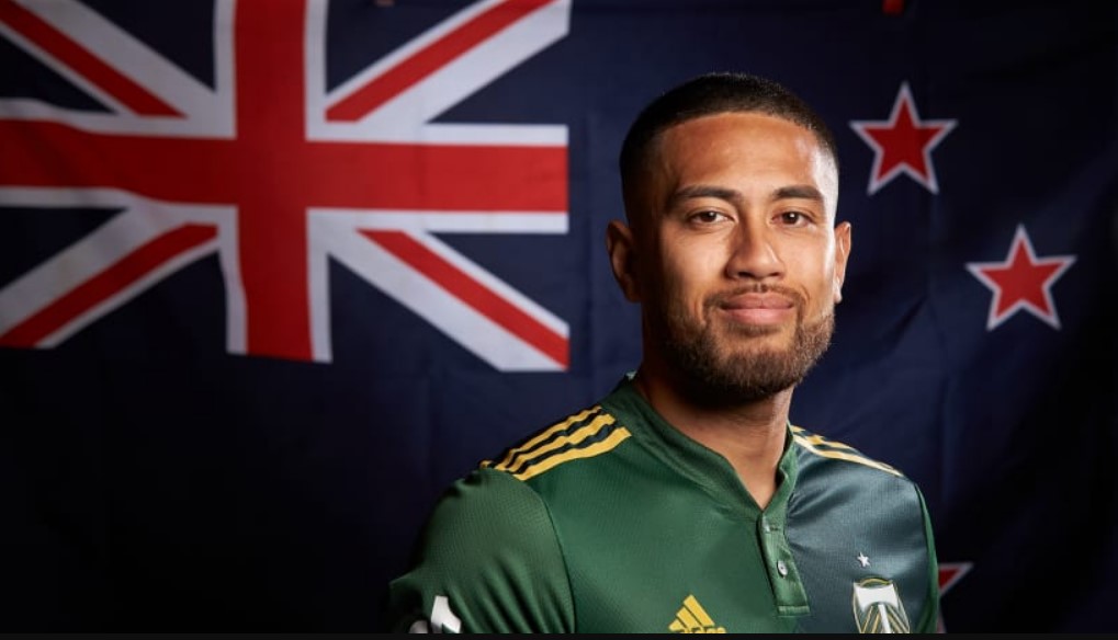 بیل تویلوما بازیکن بینالمللی نیوزلند در اروپا